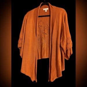 22/24 dressbarn Burnt orange open front short sweater with unique designs. EUC
